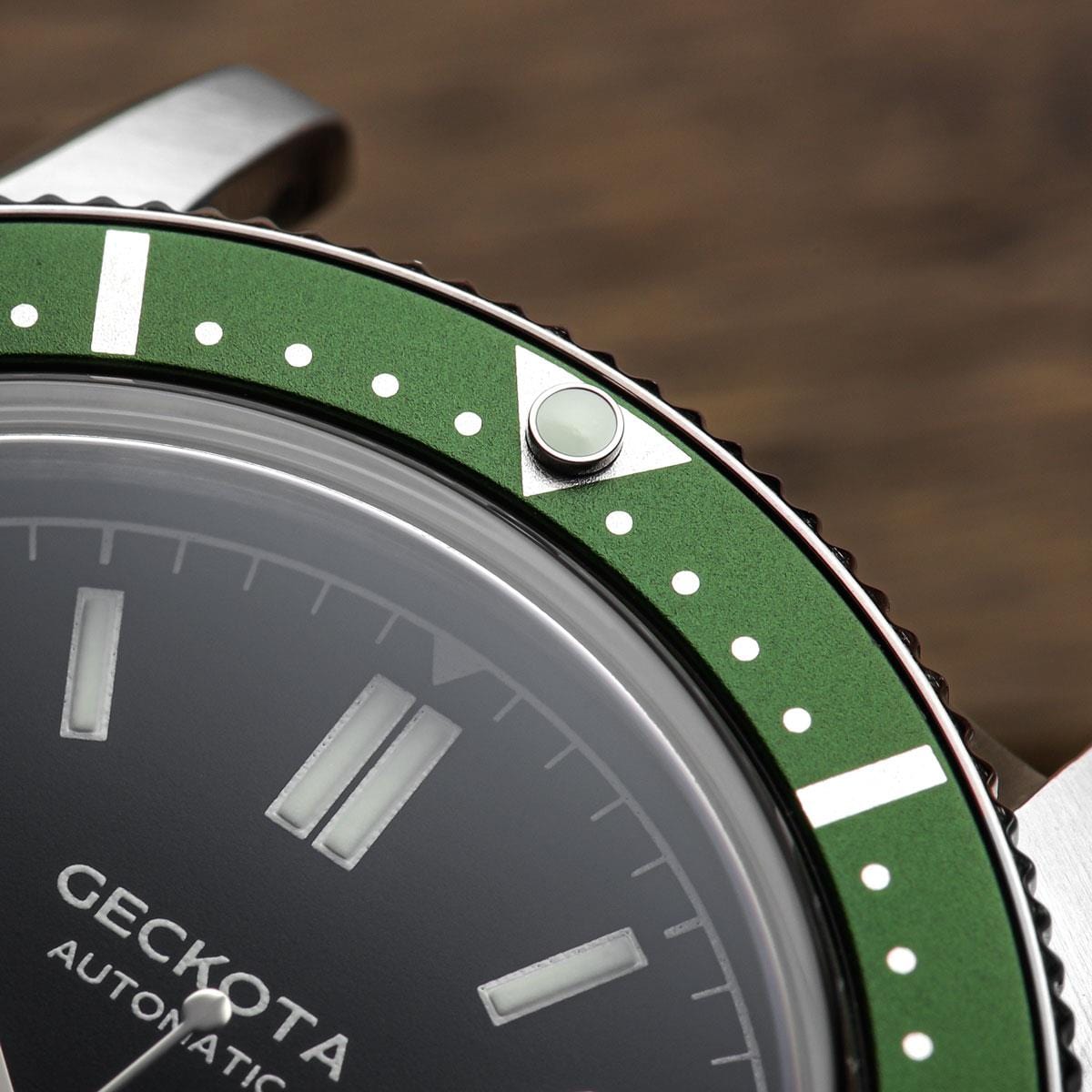 Geckota Ocean-Scout Dive watch - Emerald Green - Black Nylon Strap