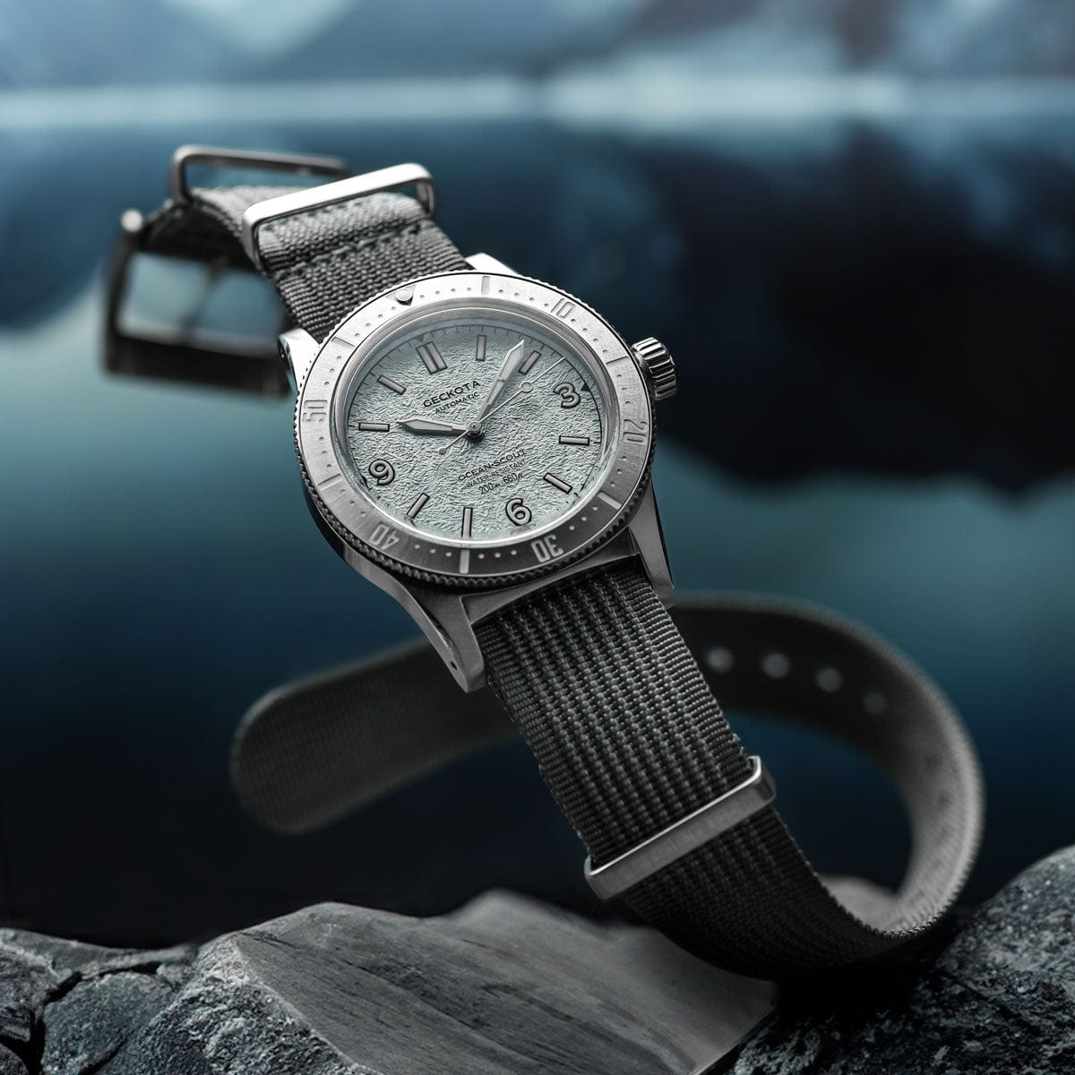 Ocean-Scout Dive Watch - Frost