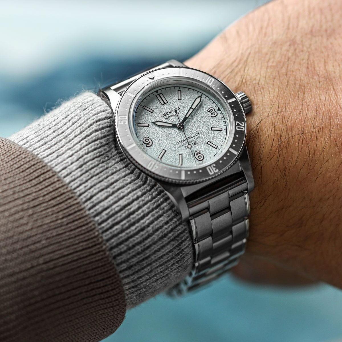 Ocean-Scout Dive Watch - Frost