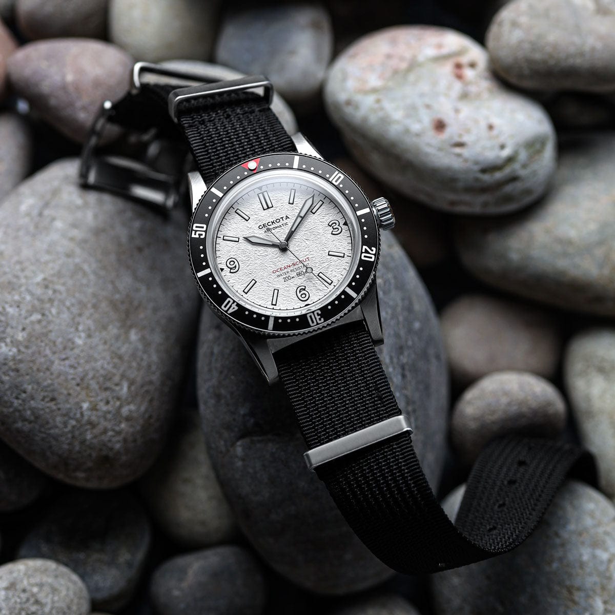 Ocean-Scout Dive Watch - Ice White