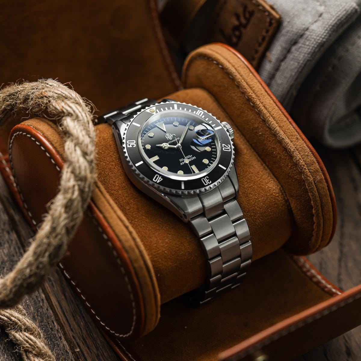 Onyx hotsell exclusive watch