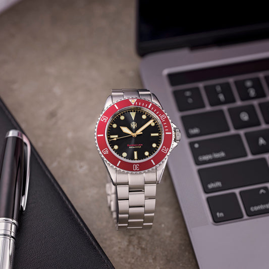 NTH Barracuda Vintage Red No Date - 3 Link Bracelet
