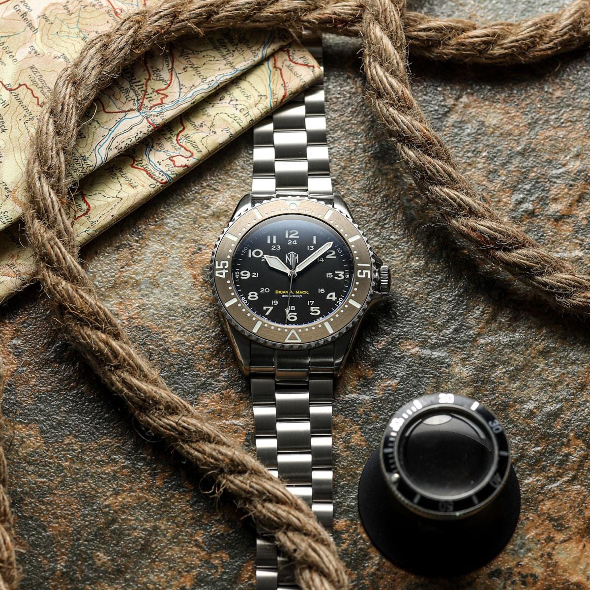 NTH The Mack Dive Watch - Oyster Bracelet
