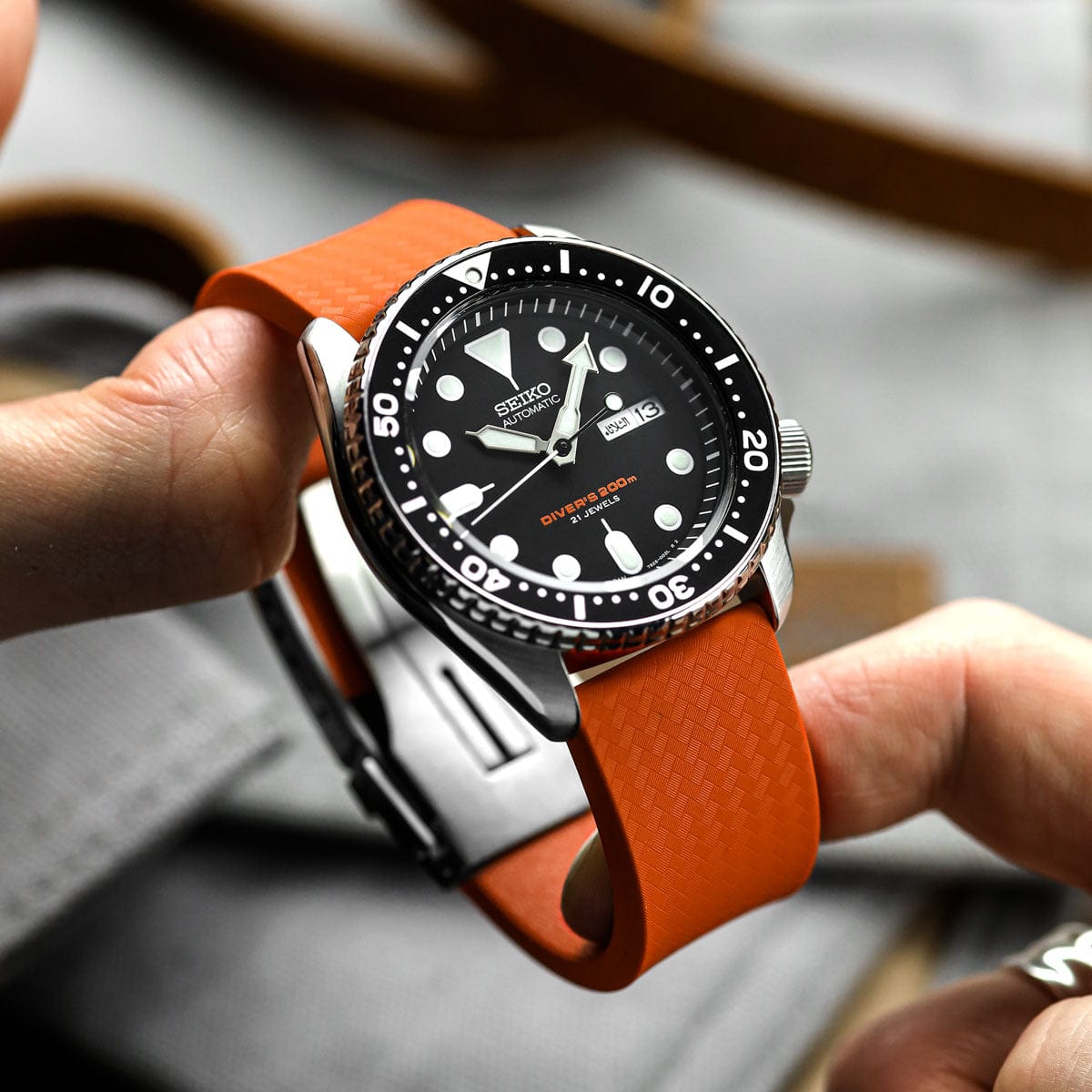 WatchGecko 400 (MKII) Italian Rubber Divers Watch Strap - Orange - Brushed Buckle