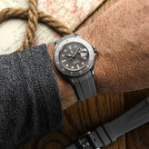 WatchGecko Curved Ends Rubber Watch Strap - Grey