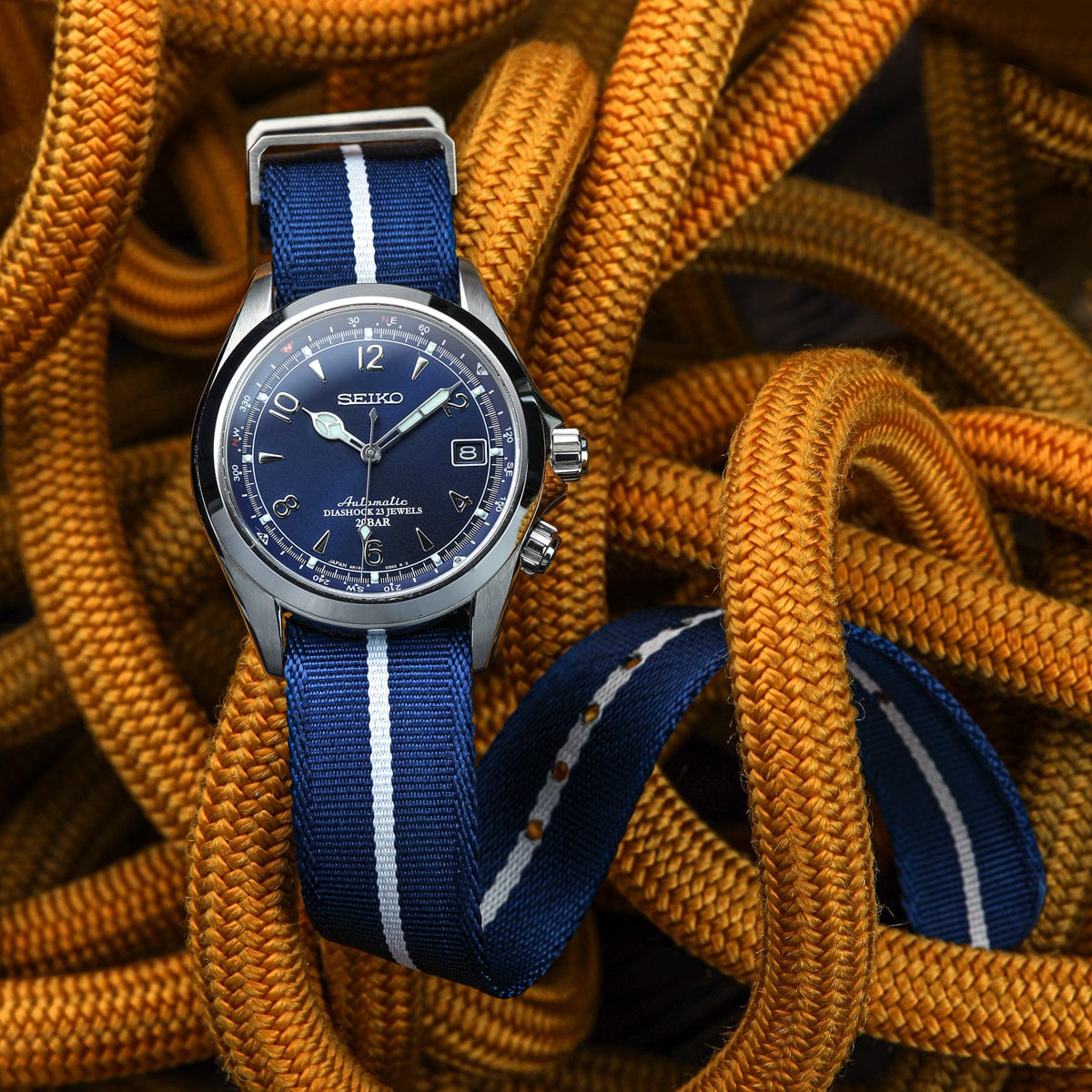 WatchGecko Signature Single Pass NATO Strap - Blue & White