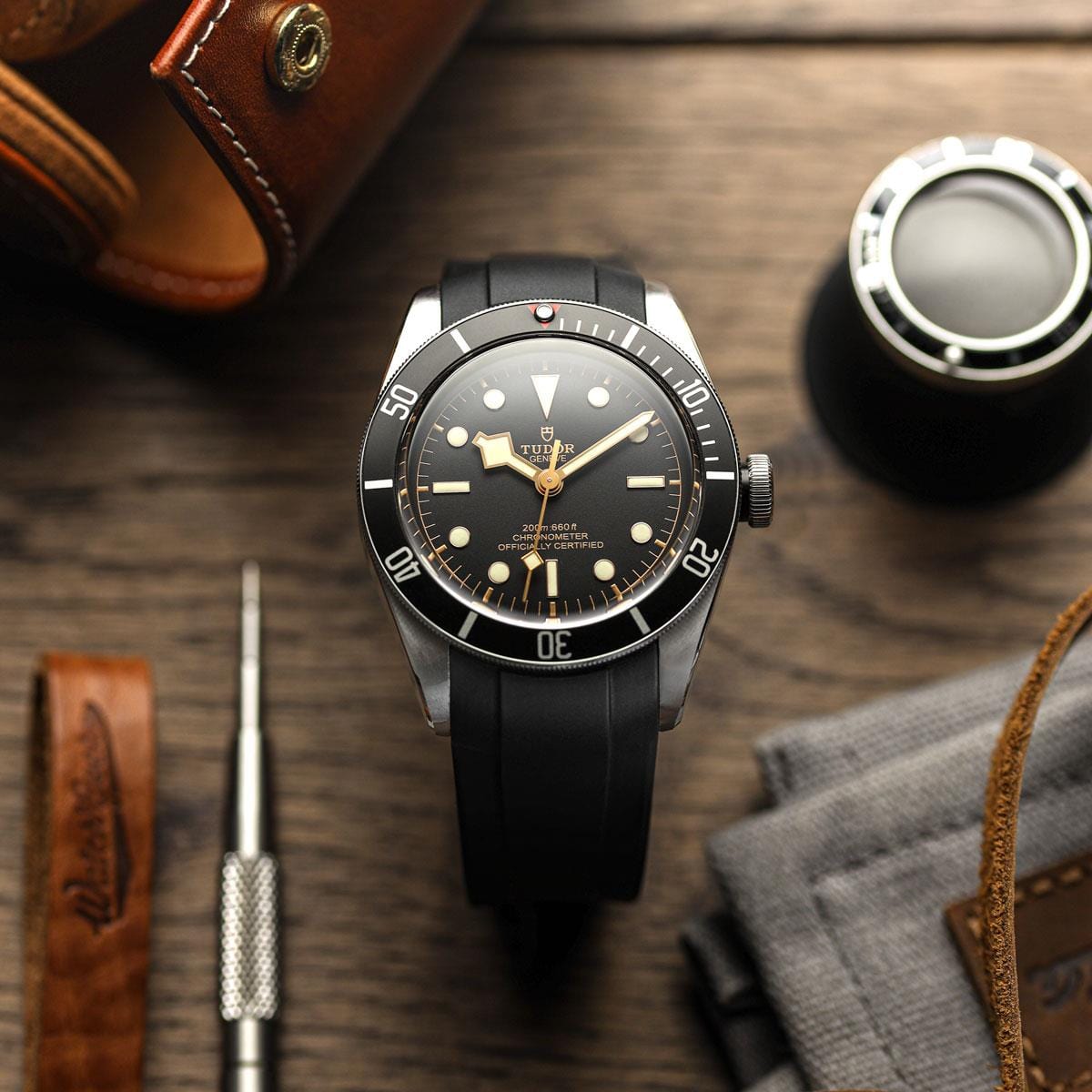 WatchGecko 41mm Tudor Black Bay Style Rubber Watch Strap