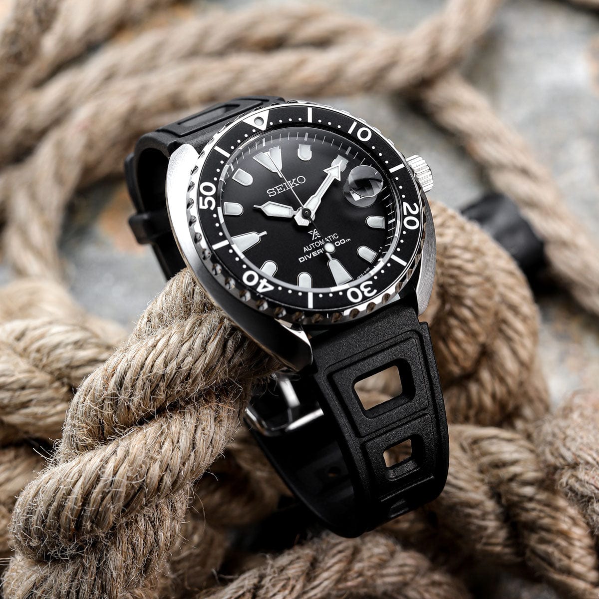 ZULUDIVER 295 Vintage Style Italian Rubber Watch Strap Black