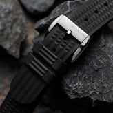 ZULUDIVER Seacroft Waffle FKM Rubber Dive Watch Strap (MkII) - Black - Brushed Buckle