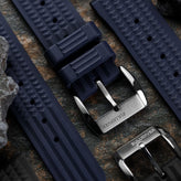 ZULUDIVER Seacroft Waffle FKM Rubber Dive Watch Strap (MkII) - Blue - Brushed Buckle