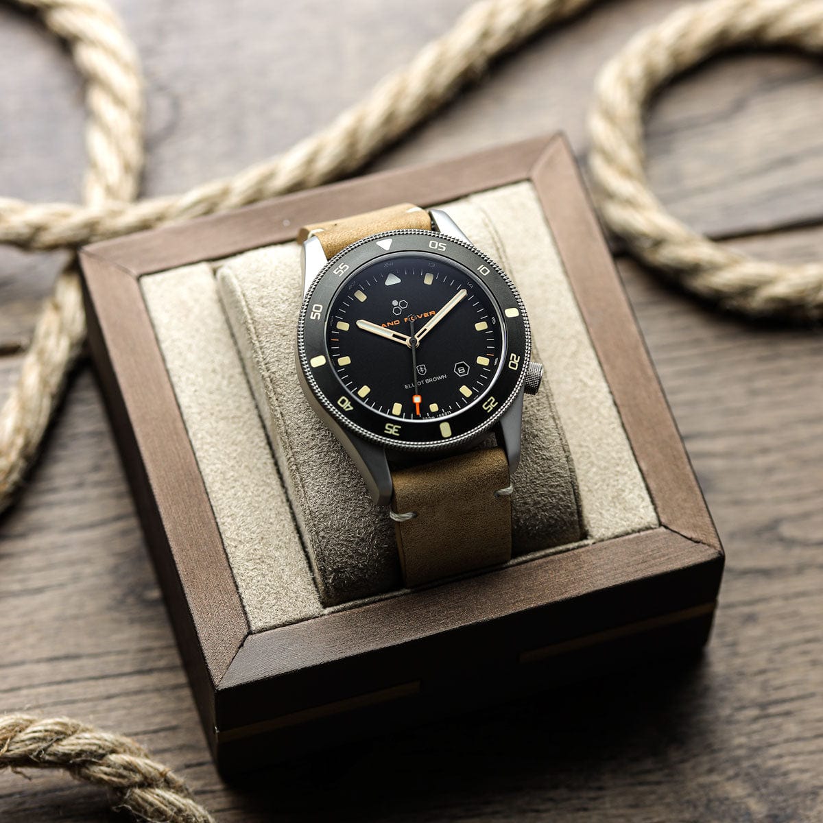 Elliot Brown Holton: Land Rover X Elliot Brown Classic Edition