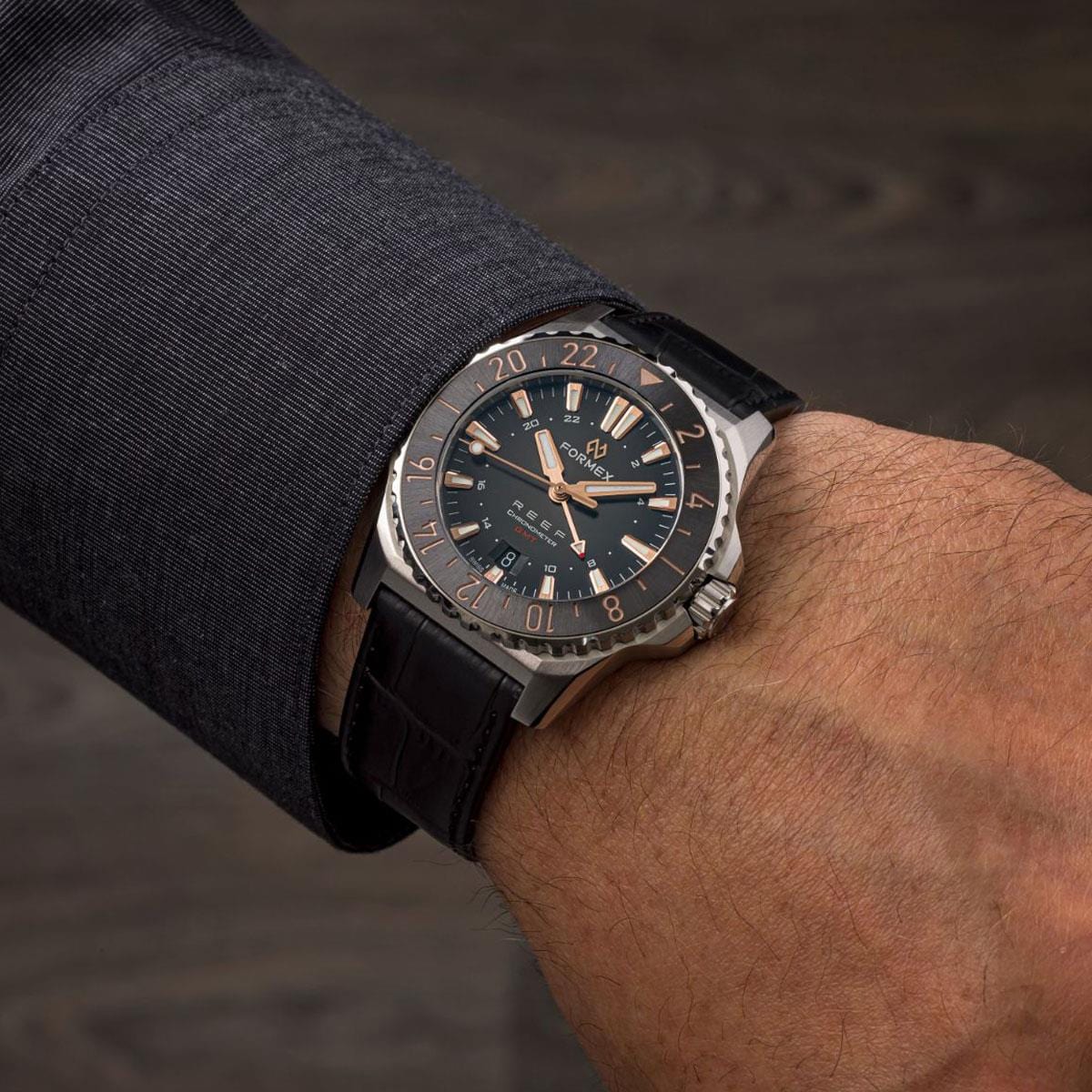 FORMEX REEF GMT - Black Dial with Rose Gold Elements - Stainless Steel Bracelet