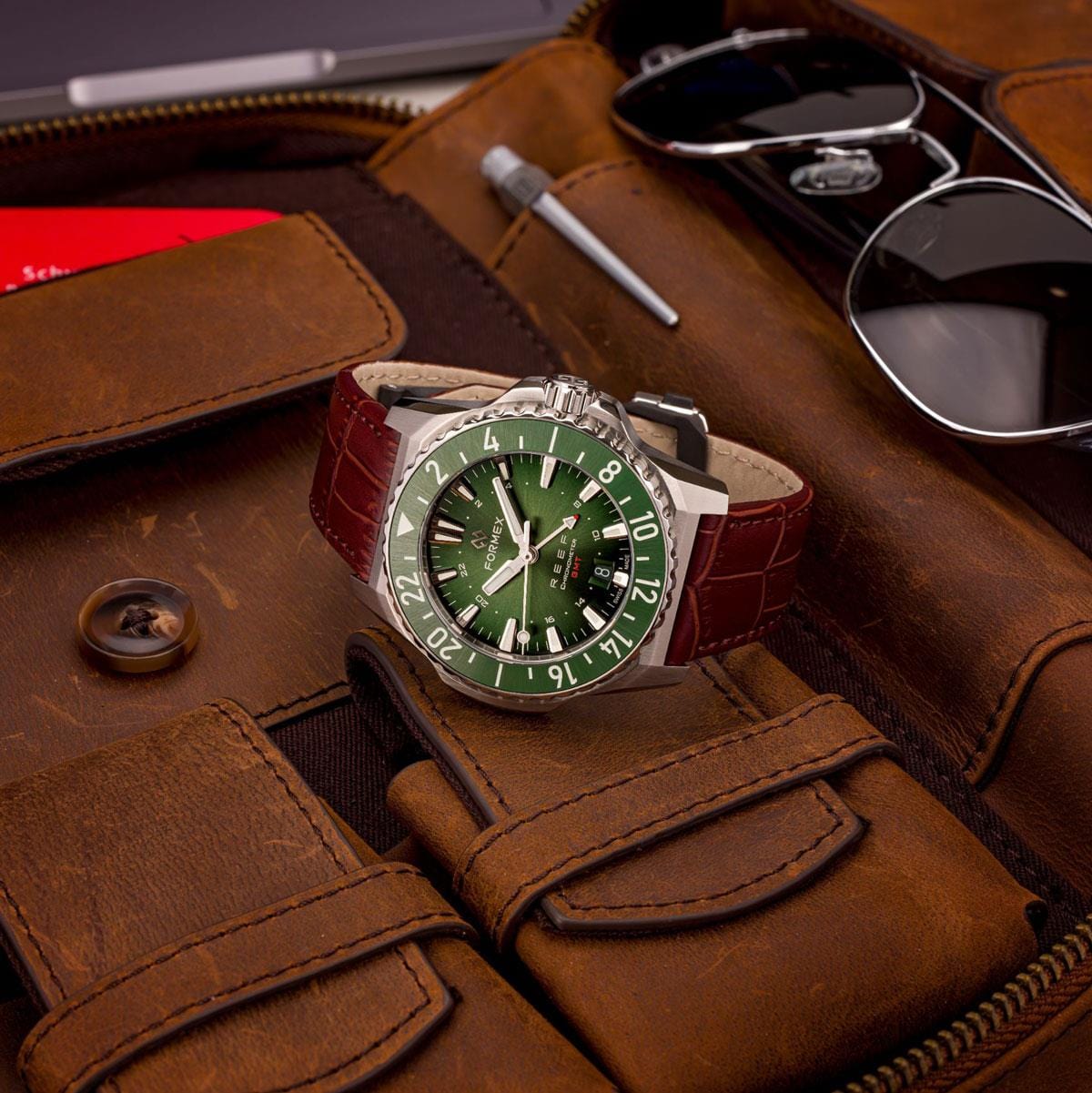 FORMEX REEF GMT - Green Dial - Stainless Steel Bracelet