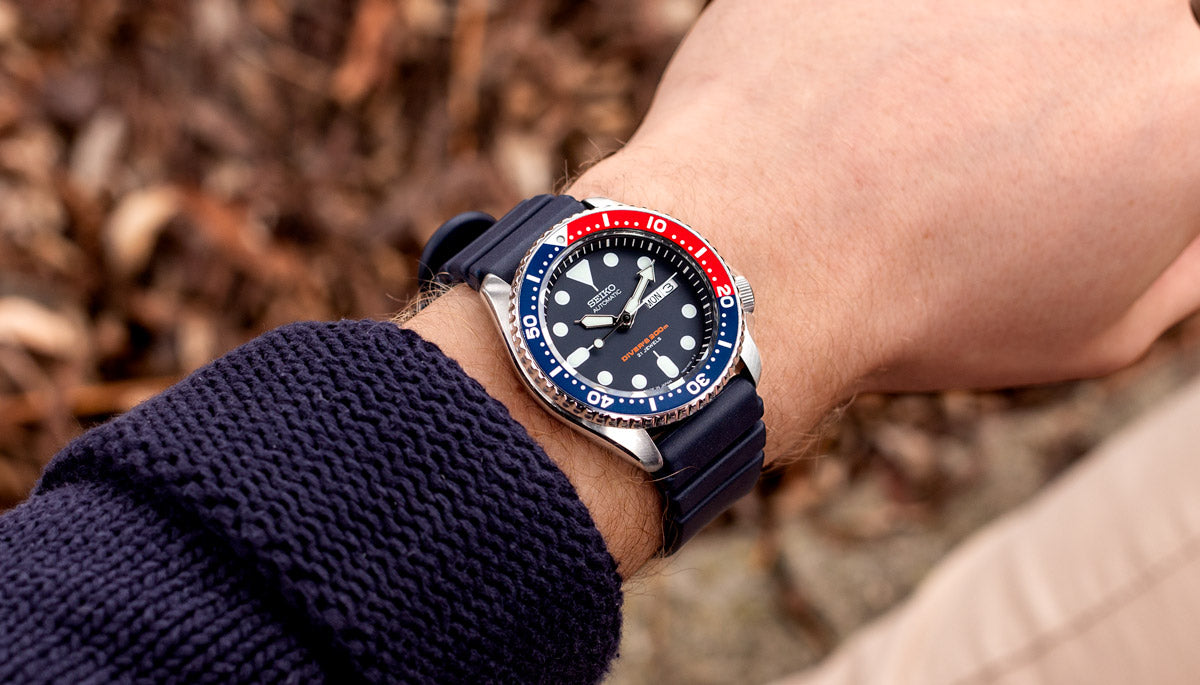 grænse frynser smidig The Seiko SKX009J1 Review - Why The Seiko SKX Is The Go To Beater Watch  (Updated 2021) | WatchGecko
