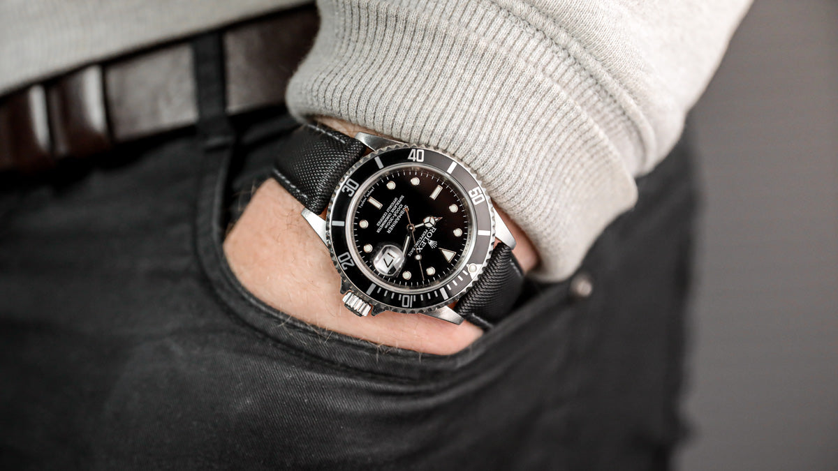 submariner black leather strap